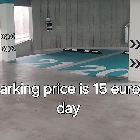 Happy Inn Egle, Self Check-In-24-7, A-C, Parking-In-The-Underground-Garage Vilna Exterior foto